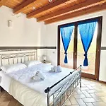 בית חווה Cascina Reciago *