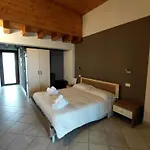 Cascina Reciago * דסנזאנו דל גארדה