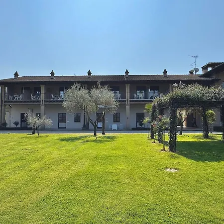 בית חווה Cascina Reciago *