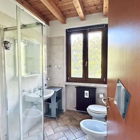 مزرعة للإقامة Cascina Reciago ديسينسانو ديل غاردا